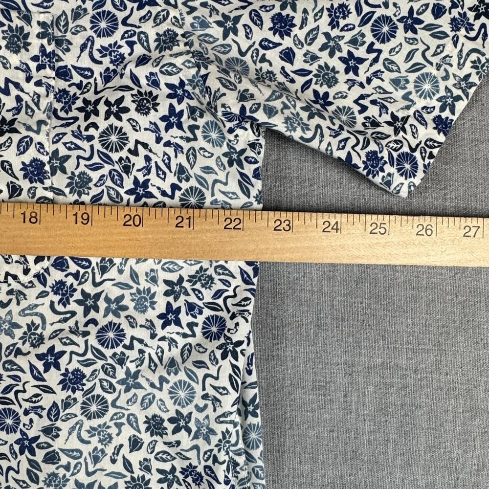 Patagonia Shirt Mens XL Blue Floral Organic Cotton Short Sleeve Button Up Casual - Picture 8 of 9
